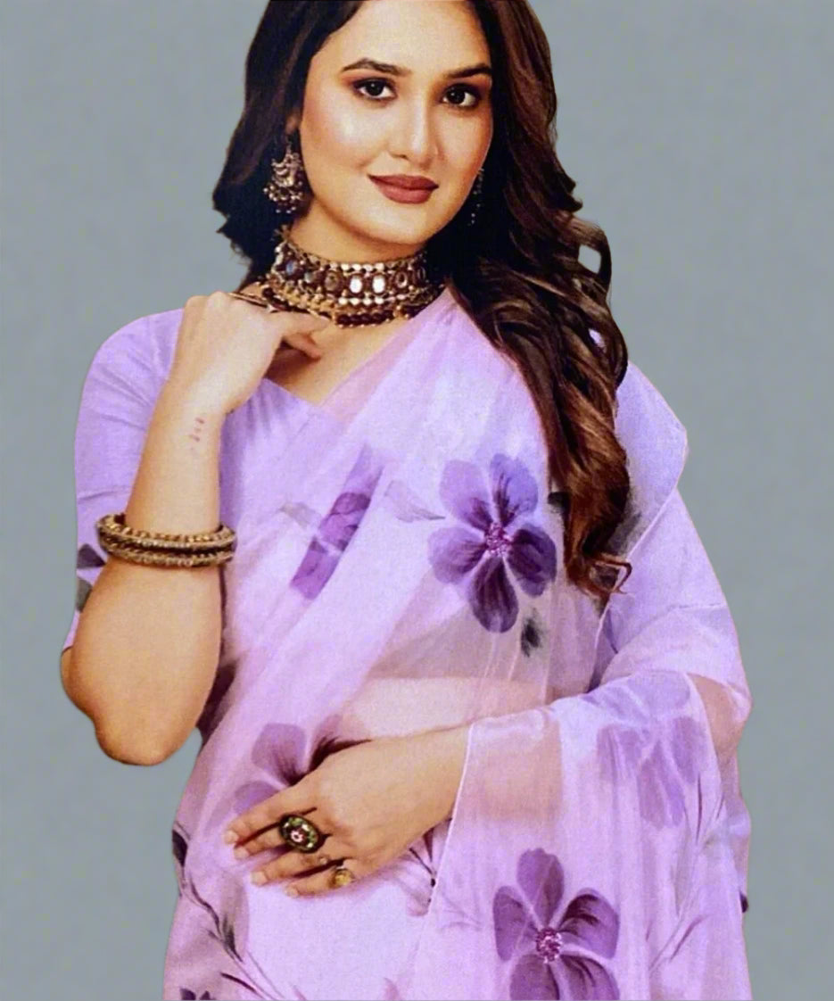 Unique Hand Painted Saree Online