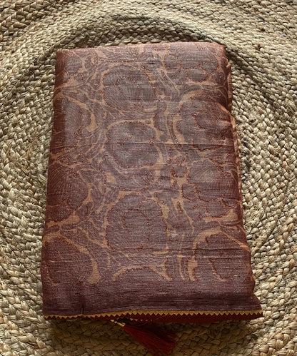 Chic Floral Print Saree