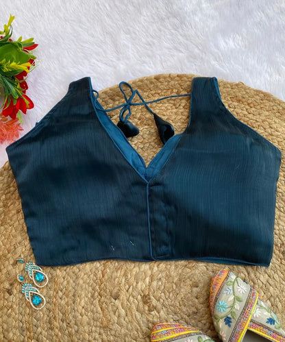 Classic Designed Sleeveless Blouse